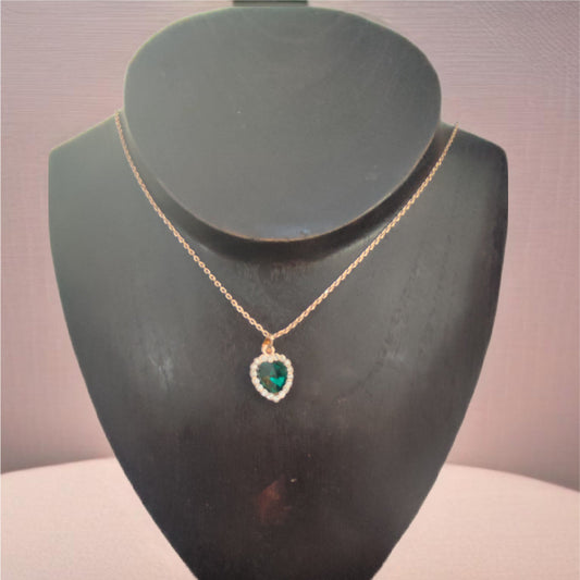 Colar de Senhora Laminado a Ouro Rosa 18K com Pendente Coração Verde
