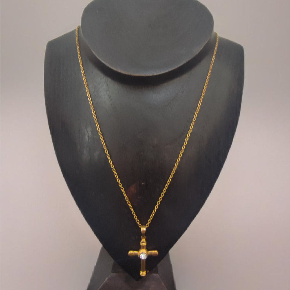 Colar de Senhora Laminado a Ouro 10K com Pendente de Cruz com Zicôrnia
