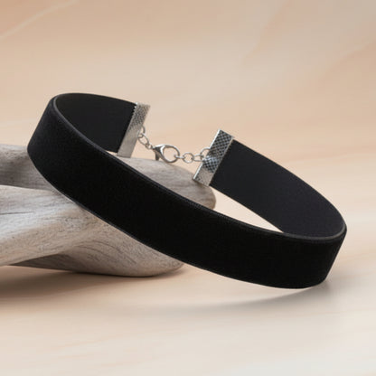 Gros collier pour femme en cuir