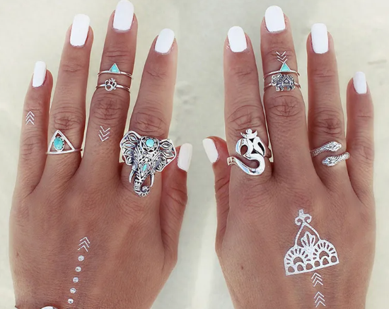 Conjunto de 7 Anéis em Prata Envelhecida, Om