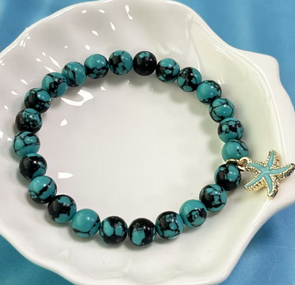 Pulseiras Oceânicas com Contas de Pedra e Pendentes Marinhos – Golfinho, Estrela-do-Mar e Cauda de Baleia