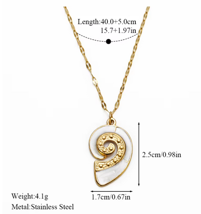 Collier tortue en acier 316L et perle – La Grâce de l'Océan en émail blanc