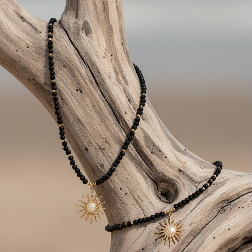 Conjunto Boho Sun – A Energia do Sol com a Elegância do Vidro Preto