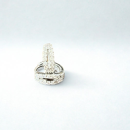 Argolas Pequenas em Ouro Laminado Branco 14k com Zircões