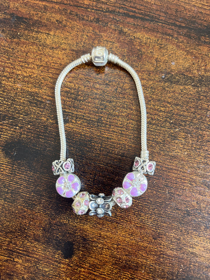 Pulseira de contas, Fantasia