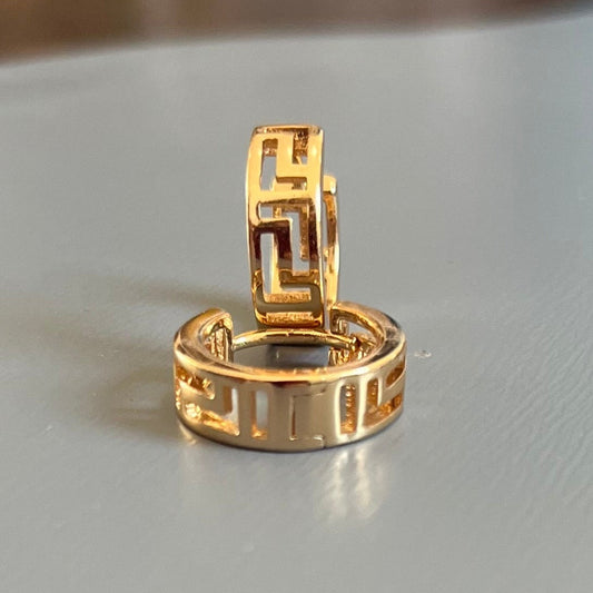 Argolas Pequenas em Ouro Laminado 10K, Tipo Versace