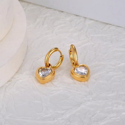 Brincos de Senhora em Aço Inoxidável Ouro, Coração com Zircônia Cúbica Branca