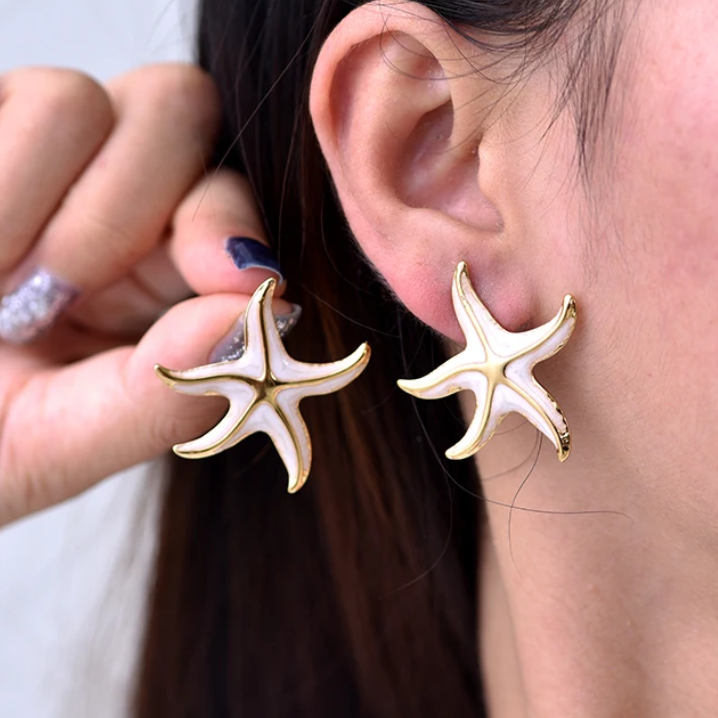 Brincos Estrela-do-Mar em Aço – O Toque Mágico do Oceano no Seu Look