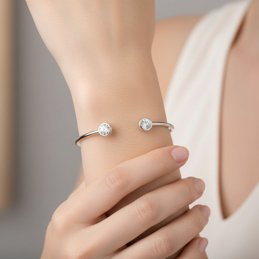 Pulseira Bangle Minimalist Shine – Aço e Zircónia Cúbica