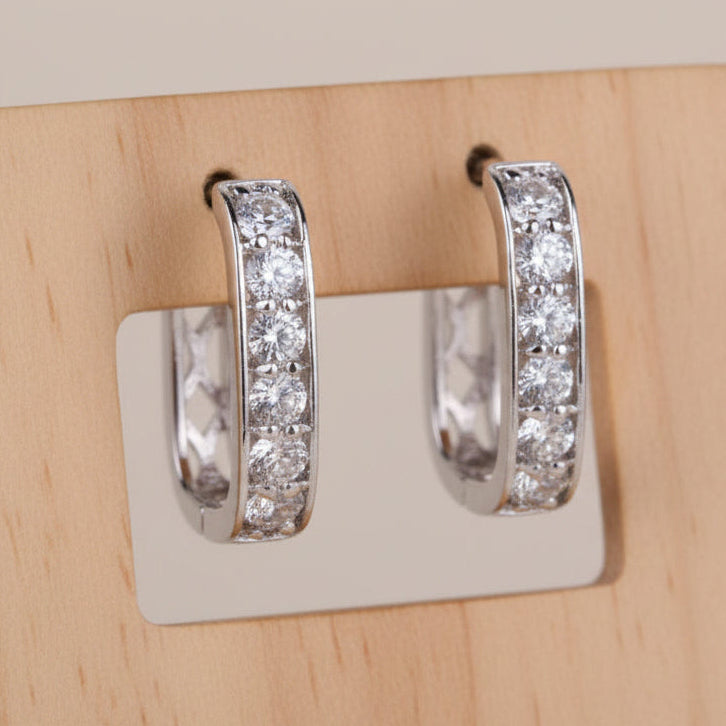 Argolas de Senhora em Ouro Laminado Branco 18K com Topázio