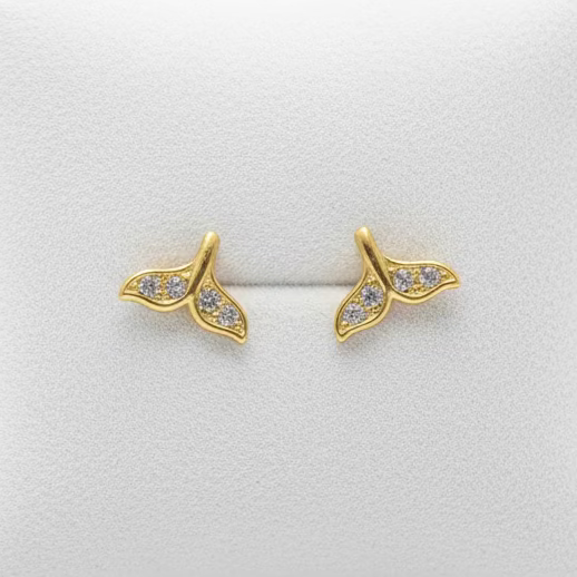 Brincos de Tarraxa Cauda de Baleia Dourado 18K - Mar e Vida