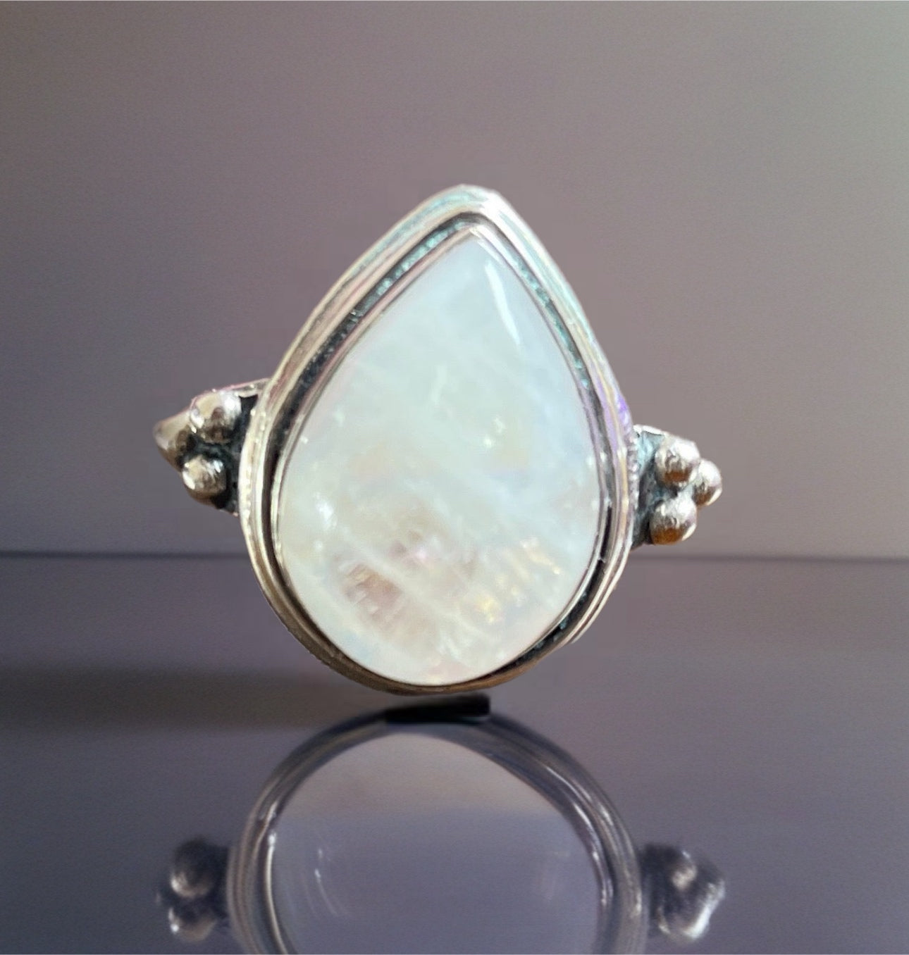 Anel de Prata com Pedra Natural Lua Indiana T:9,25
