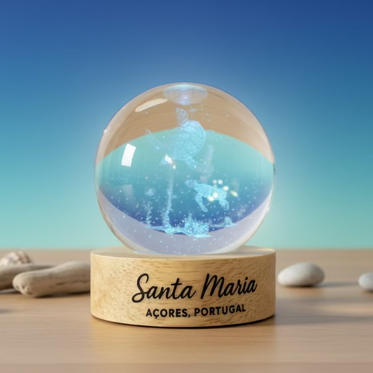 Traga a serenidade do oceano para dentro de sua casa com esta deslumbrante luz noturna.