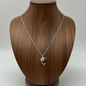 Collier pour femme en acier inoxydable avec pendentif dauphin plaqué or blanc 10 carats