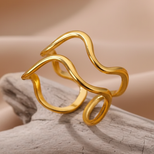 Anel Ondulado "Organic Wave" – Design Minimalista em Aço Inoxidável