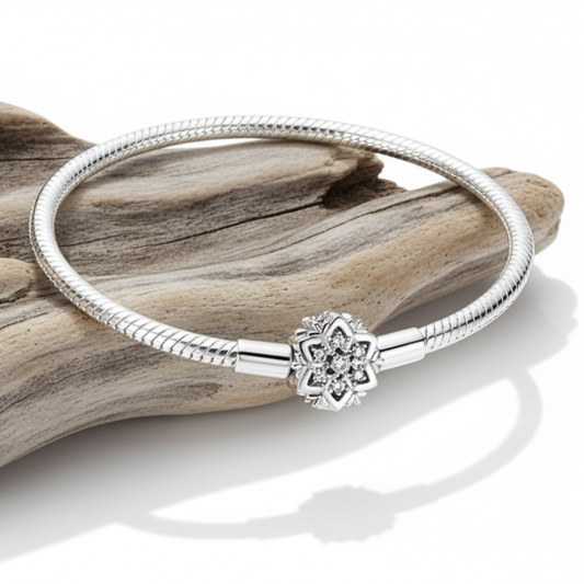 Pulseira Snake Snowflake em Prata 925 – O Brilho Mágico do Inverno