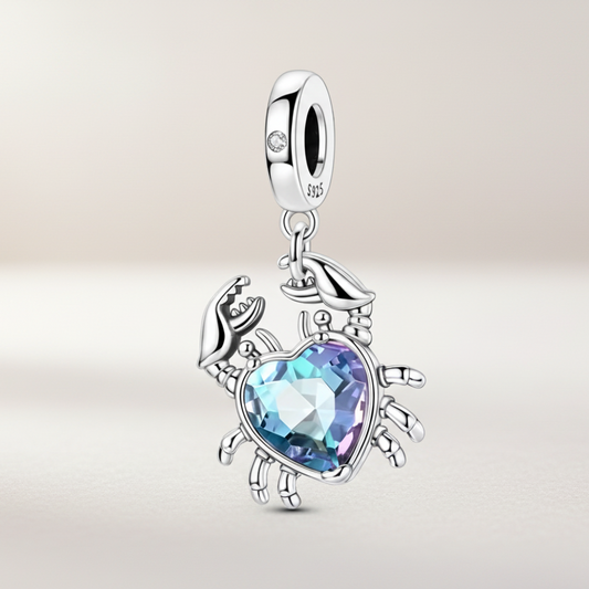 Conta em Prata 925, Caranguejo com Gema em forma de Coração Iridescente