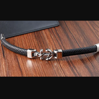 Pulseira de Homem em Couro Preto, Fecho em Aço Inoxidável com Âncora.