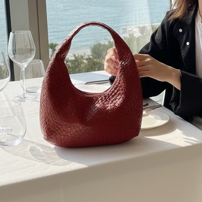 Mala de Ombro Minimalista – Sofisticação em Cada Detalhe