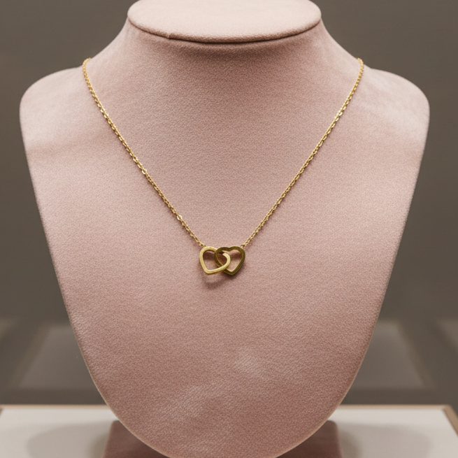 Collier Cœurs Entrelacés en Acier – Cœurs Entrelacés Dorés