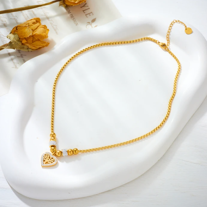 Collier Arbre de Vie en Acier – Un Symbole de Connexion et de Croissance