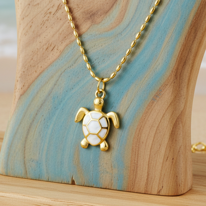 Turtle Pearl Necklace in 316L Stainless Steel – The Grace of the Ocean in White Enamel