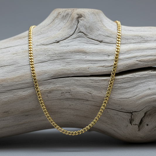 Corrente Cubana 3mm em Aço Gold – Elegância Minimalista e Atemporal