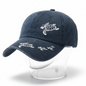 O conforto do algodão encontra a precisão da estampa digital. Este boné "dad hat" foi submetido a um processo de lavagem para obter um tom azul envelhecido e um toque extra macio.