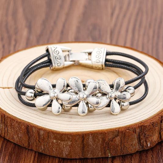 Pulseira de Senhora em Couro, Flor