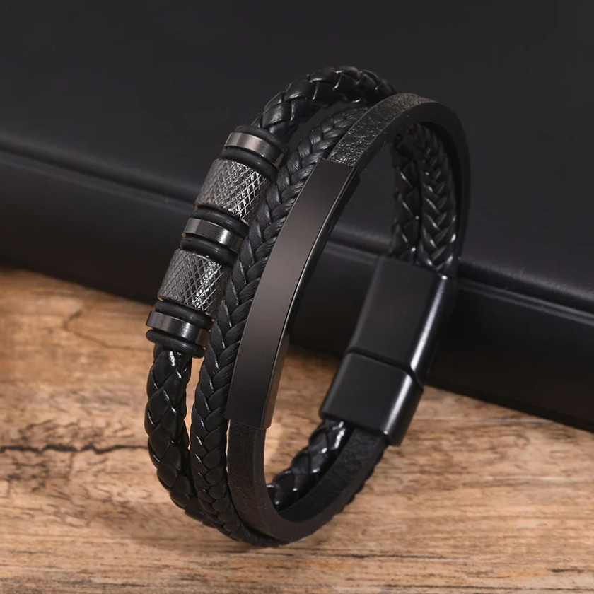 Pulseira de Couro Preto Trançado Personalizada em Aço Inoxidável com Santa Maria, Açores