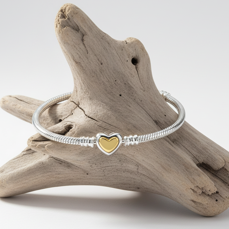 Pulseira Snake Silver & Gold Heart – O Equilíbrio Perfeito entre Dois Metais
