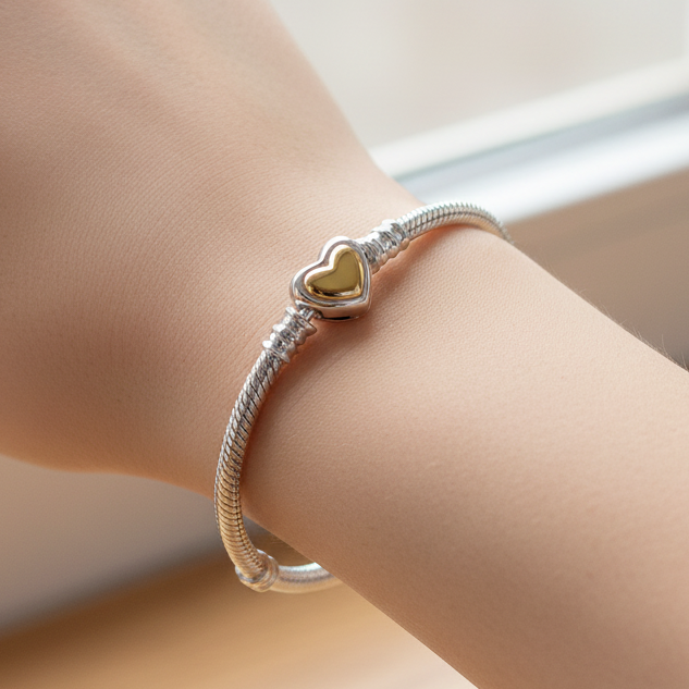 Pulseira de Contas em Prata 925, Snake com Fecho Coração Dourado Abobadado