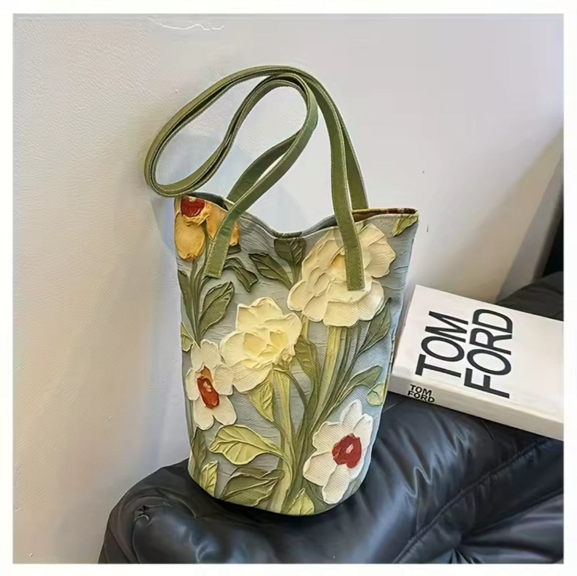 Bolsa Tipo Balde Oxford Floral , Pintura a Óleo em Tons de Verde