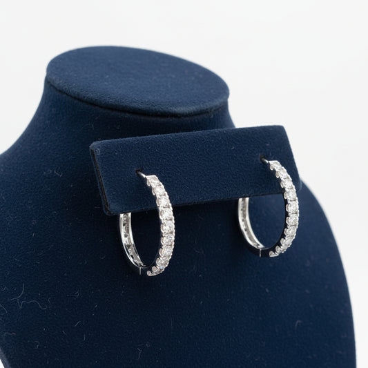 Petites Créoles en Or Blanc Laminé 14K avec Zircons