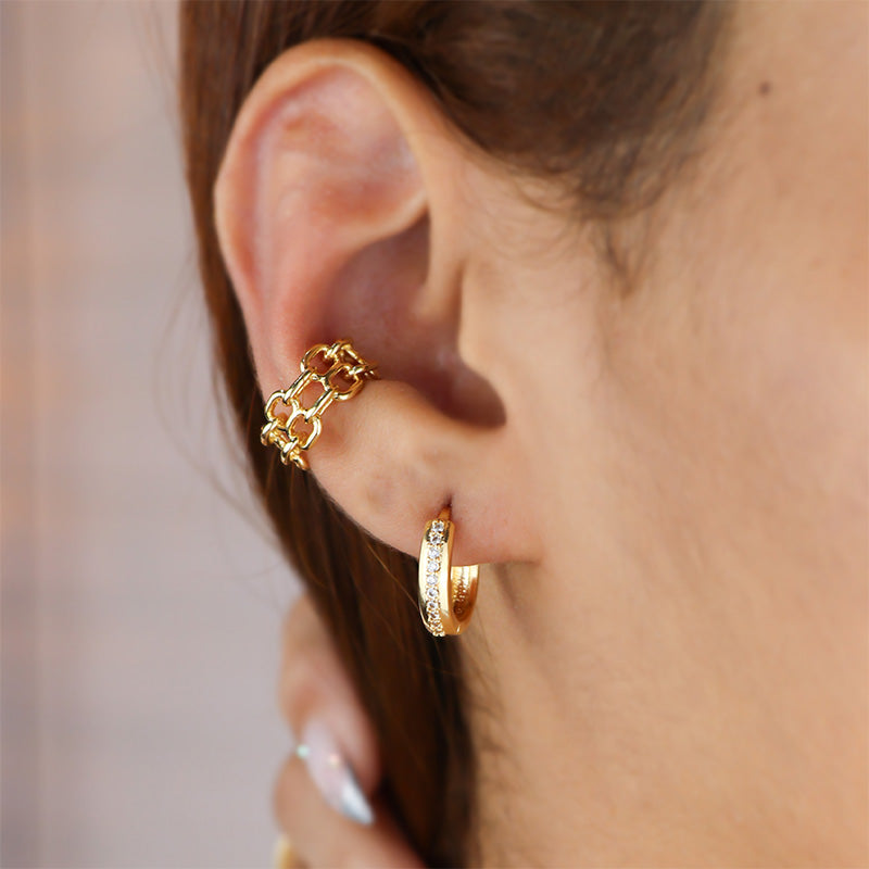 Argolas Pequenas em Ouro Laminado 18k com Topázio