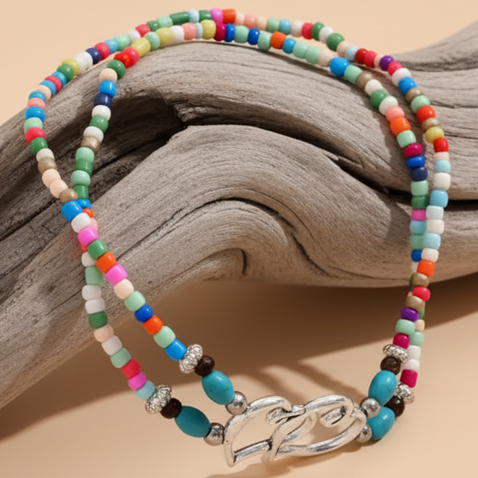 Tornozeleira Dupla de Miçangas Coloridas com Pendente Coração – Estilo e Durabilidade