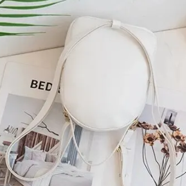 Mini Mochila "Swan Luxury" Branca – Elegância Acolchoada