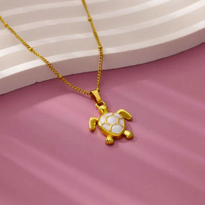 Colar de Senhora com Pingente de Tartaruga Branca em Aço Inoxidável