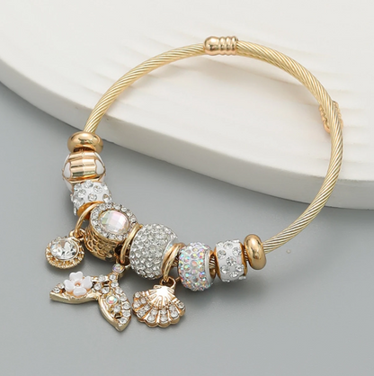 Bracelet rigide Ocean Magic – L'éclat des profondeurs à votre poignet