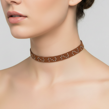 Collier ras-de-cou pour femme en cuir marron avec petites pierres